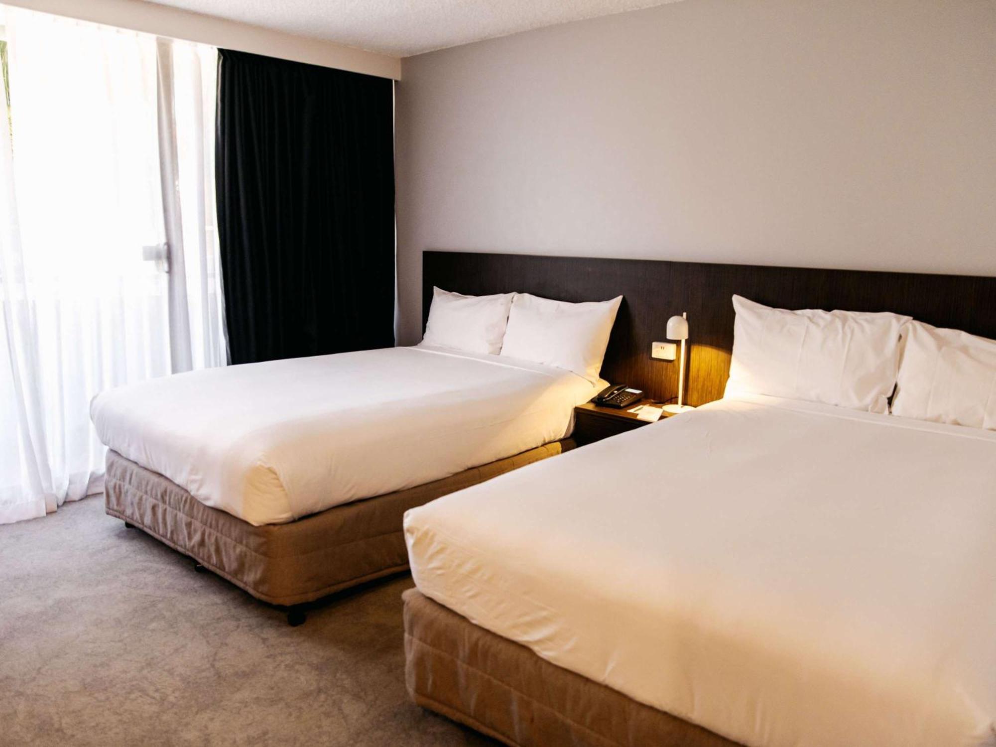 Mercure Brisbane Spring Hill Esterno foto